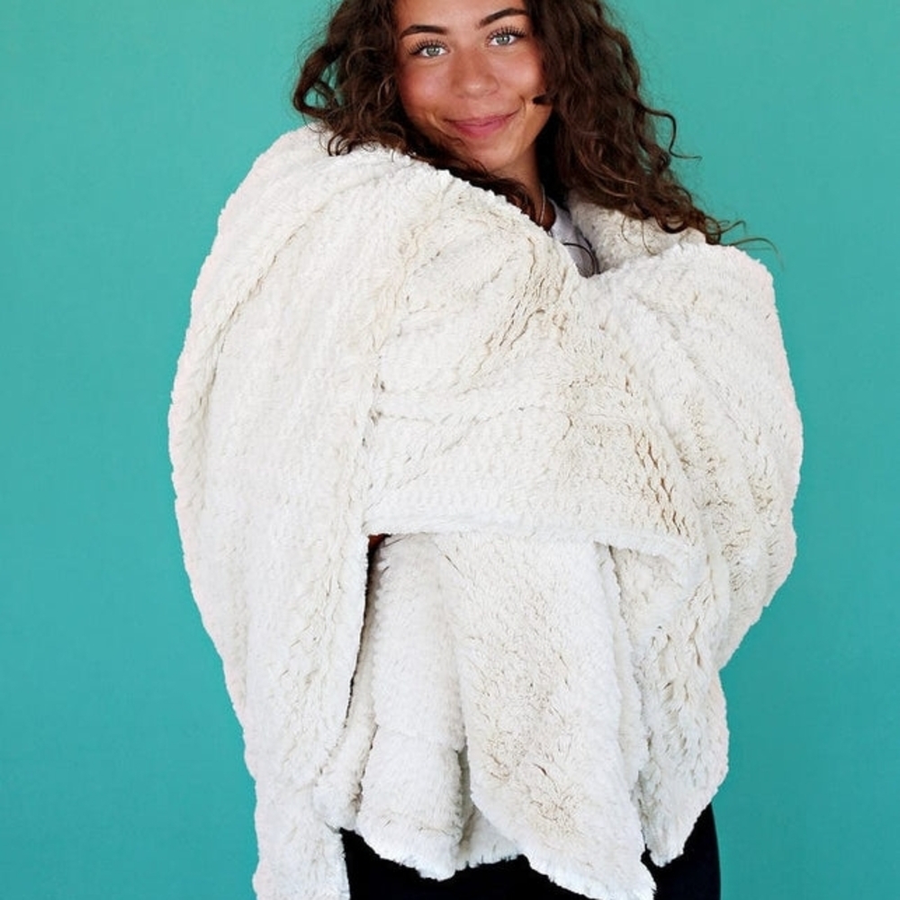 *NEW* Minky Couture Extra Plush Feathers Almond Blanket